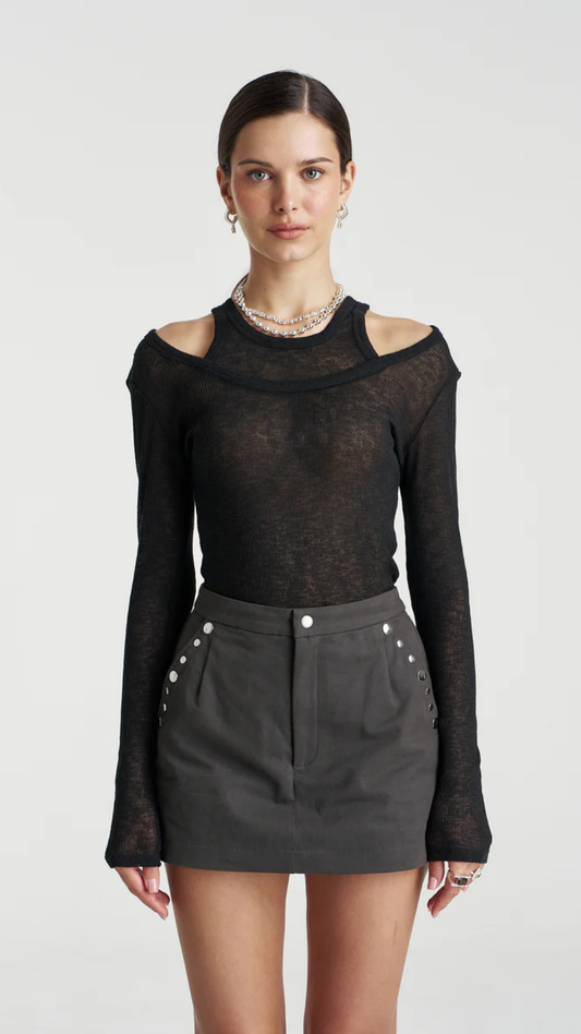 LS CUT OUT TOP-BLACK